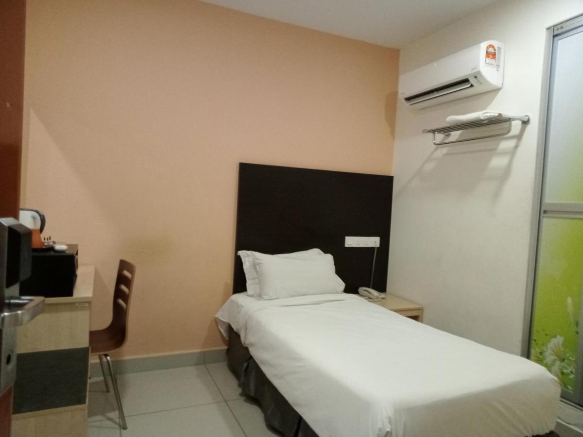 Avenue Bangi Hotel Kajang Exterior photo